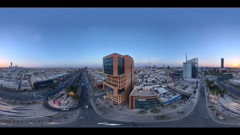 بزنس يارد، لقطة قريبة